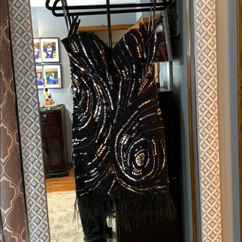 Dress - Picture 2 of 3